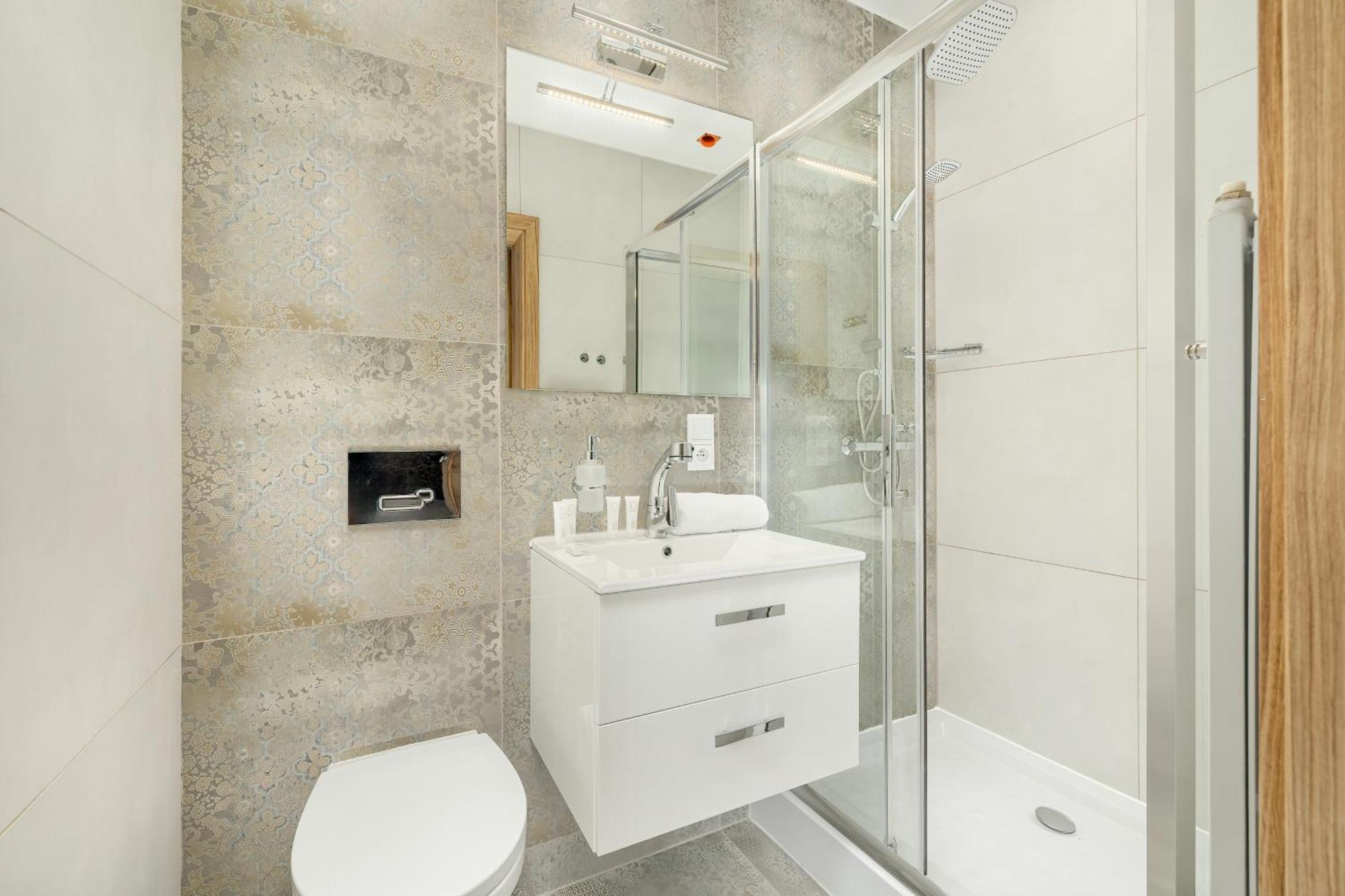 Nowoczesne I Stylowe Apartamenty W Centrum Bytomia Blisko Rynku By Noclegi Renters Ngoại thất bức ảnh